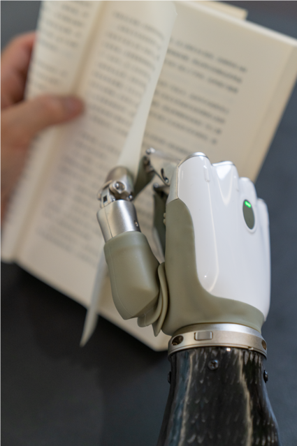 神經(jīng)接口-機(jī)器人-AI算法 三位一體自主研發(fā)平臺完成億元融資，智能機(jī)器人研發(fā)迎來新突破